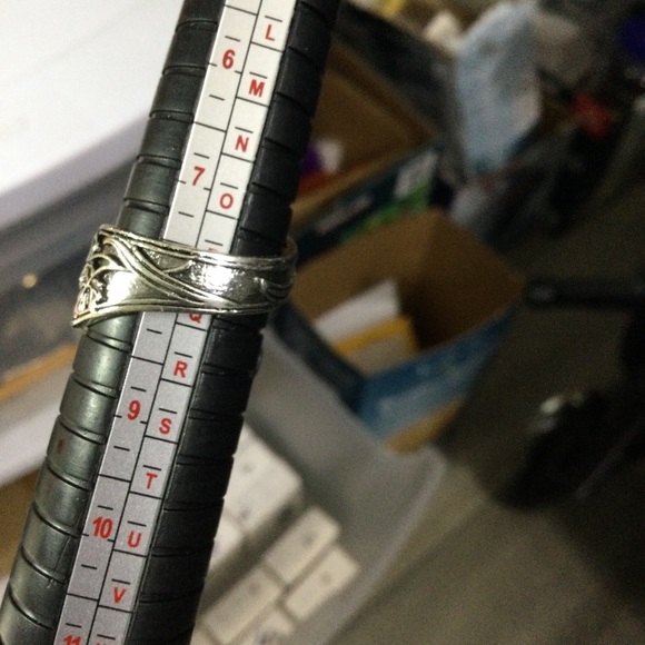 Ring - Picture 4 of 7